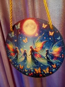 Decorazione con fate danzanti 