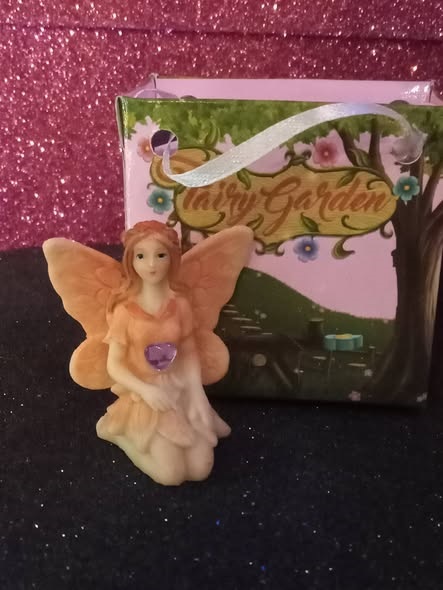 Fatina dei fiori rosa cuore viola