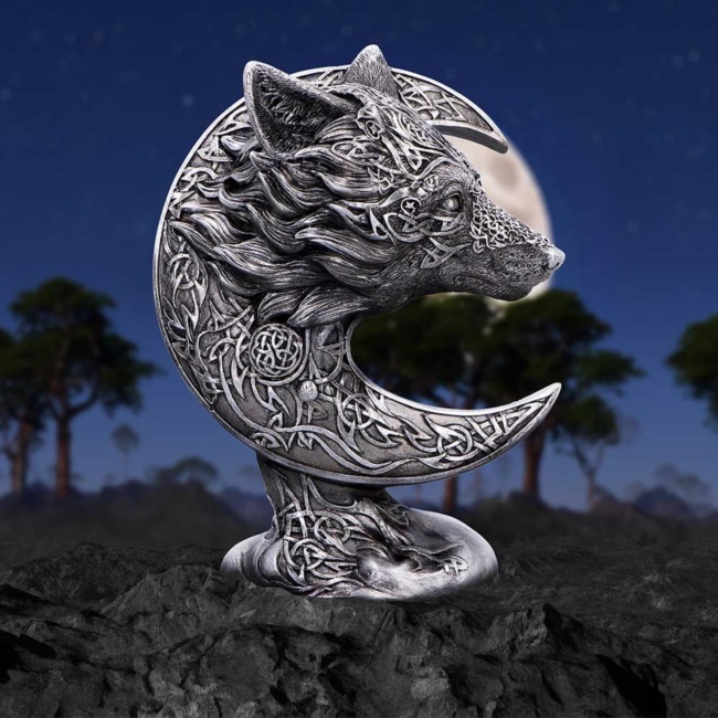 Lupo su luna
